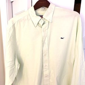 ‼️Vineyard Vines XL Whale Shirt‼️